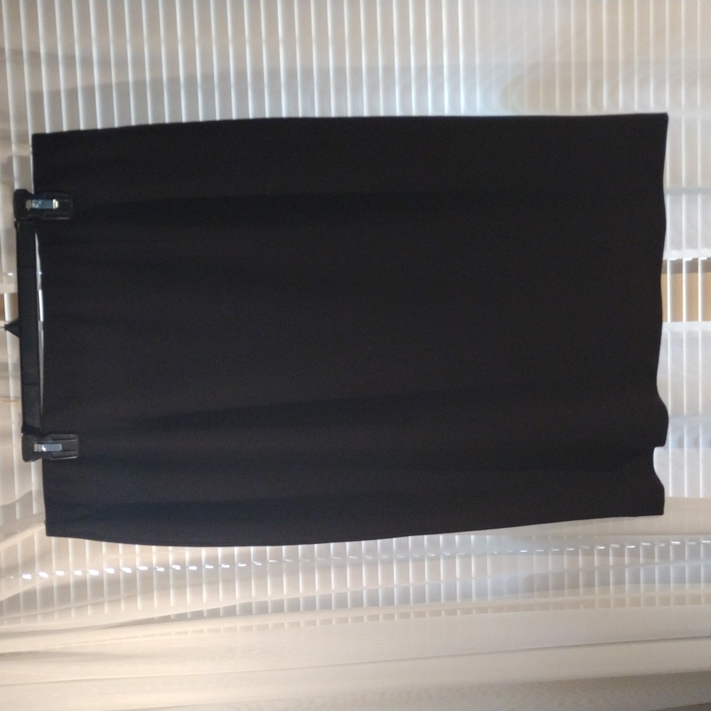 Pamela Dennis black skirt with hidden back zipper. Size XL.